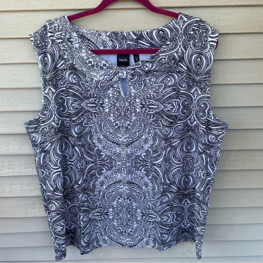 Rafaella Black and White Geometric Print Tank Top Size 3X